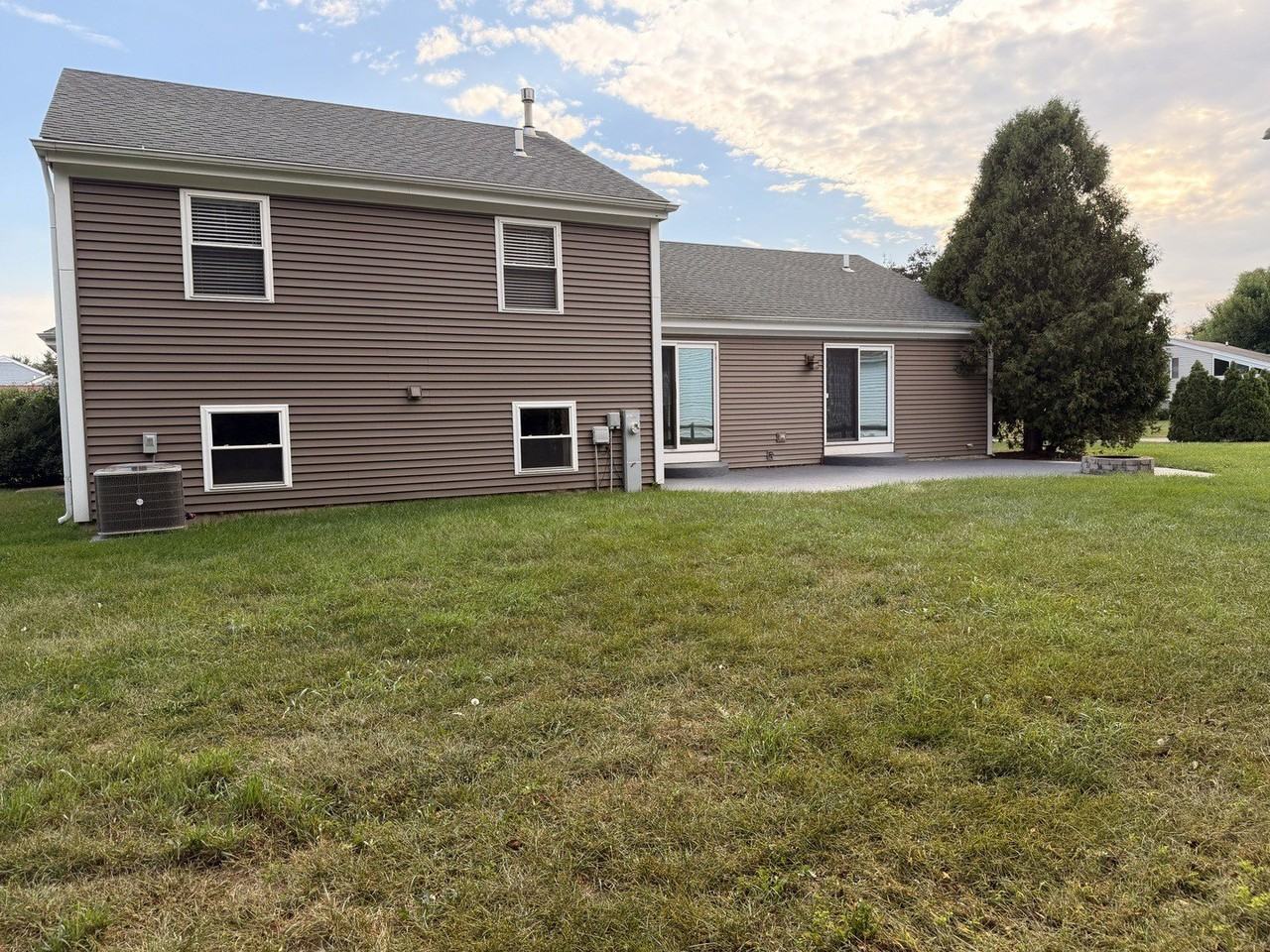 700 Woodbine Ln - Photo 3 of 22