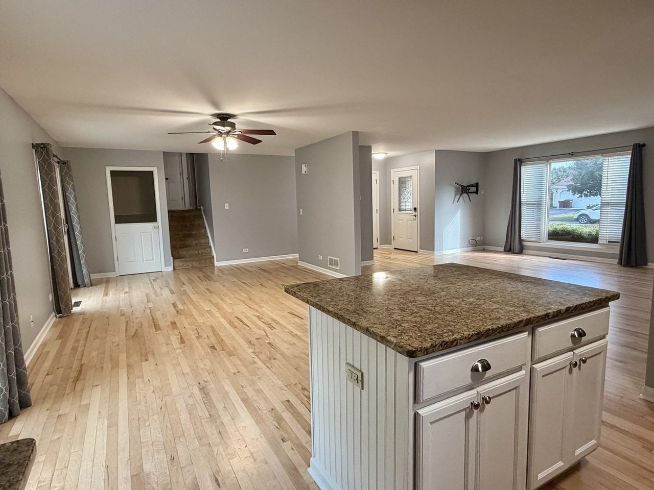 700 Woodbine Ln - Photo 5 of 22