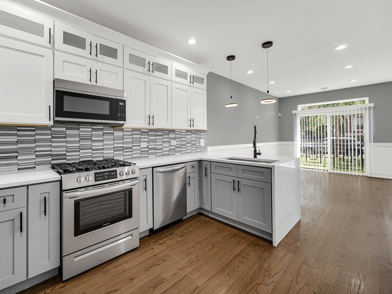 6444 S Evans Ave #1 - Photo 4 of 12