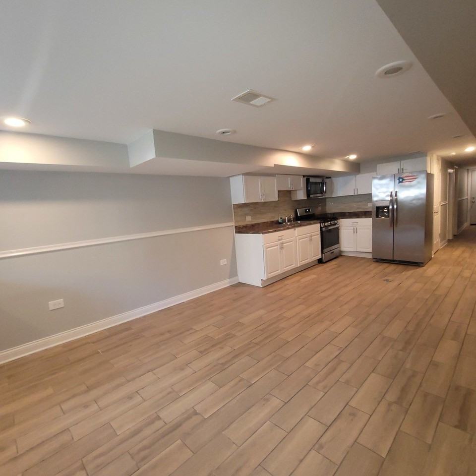 1916 S Harding Ave #1 - Photo 3 of 7