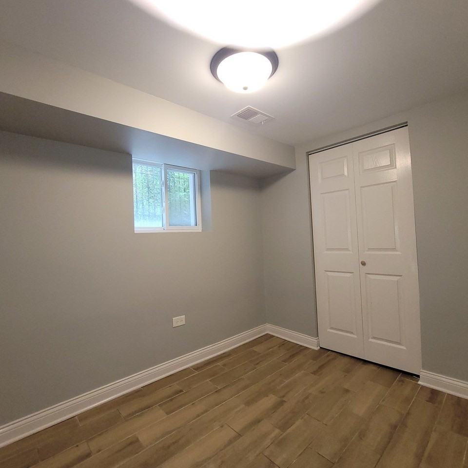 1916 S Harding Ave #1 - Photo 7 of 7