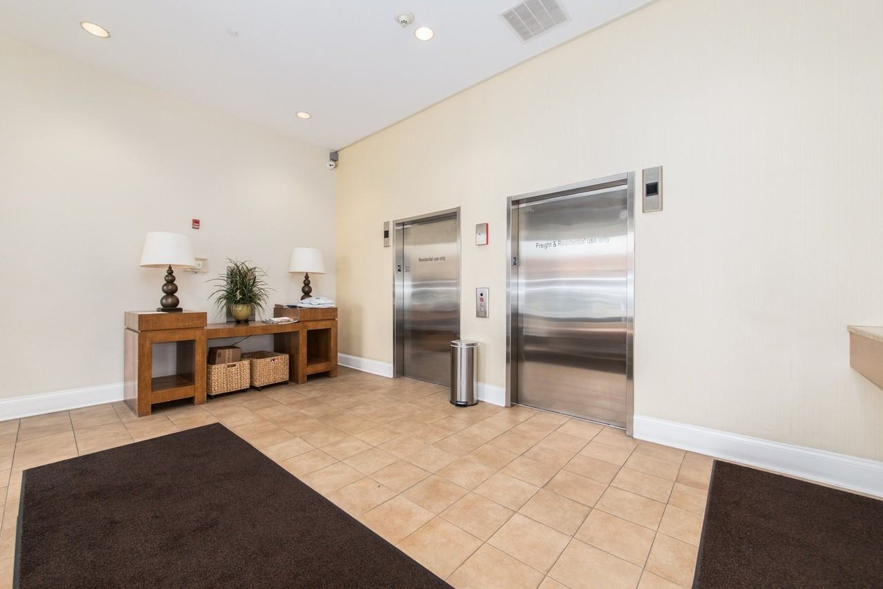 120 N Northwest Hwy #405 - Photo 2 of 21