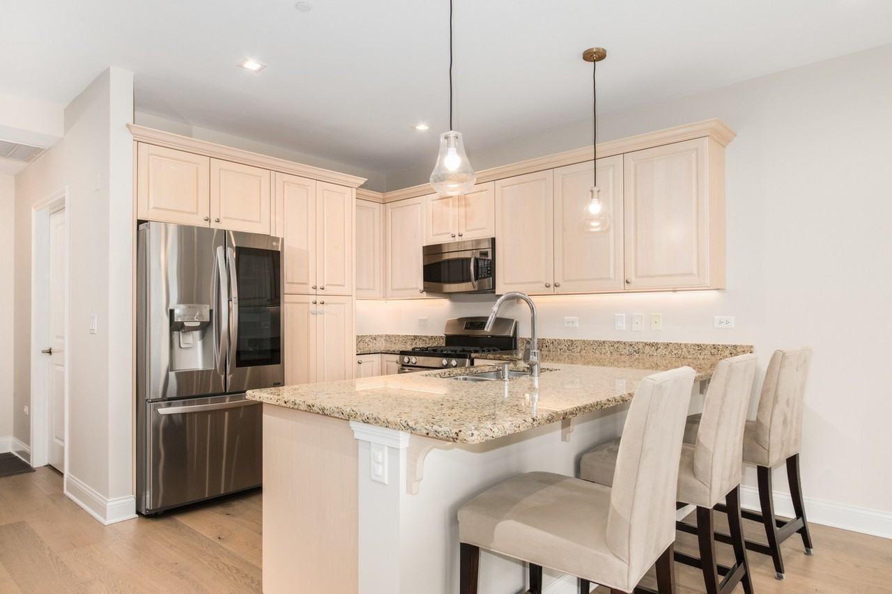 120 N Northwest Hwy #405 - Photo 5 of 21