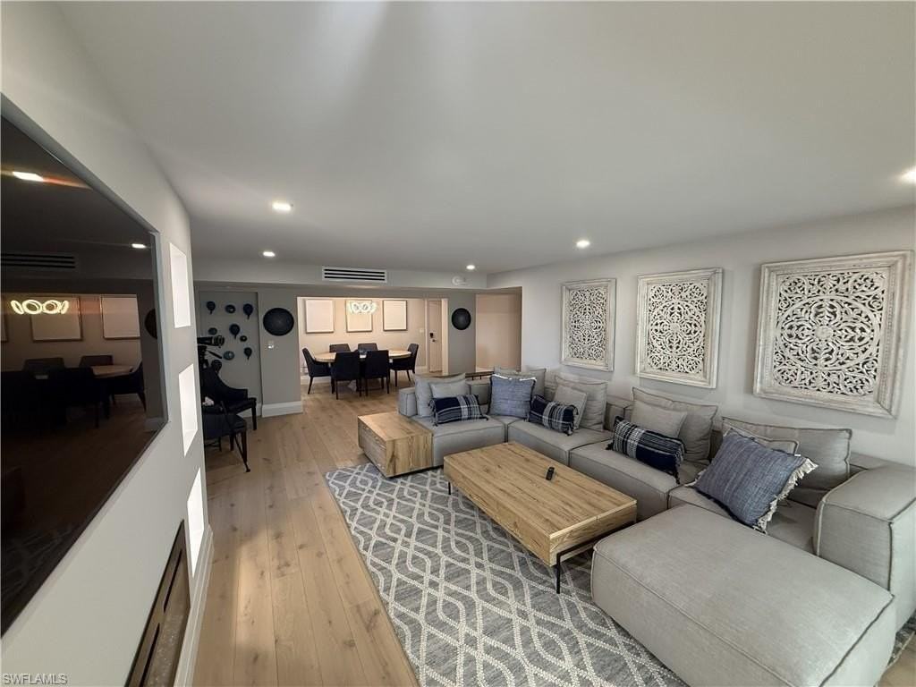 3410 Gulf Shore Blvd N #403 - Photo 4 of 20