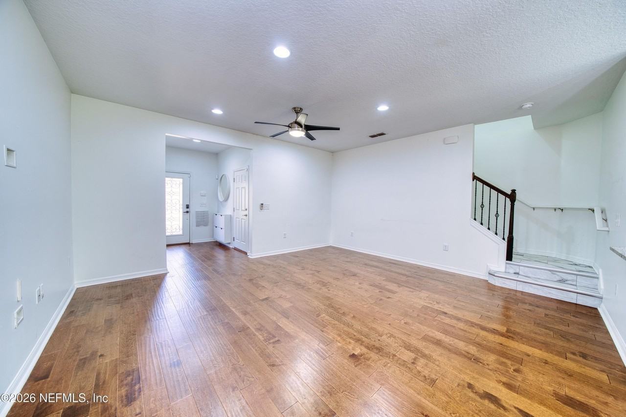 7019 Coldwater Dr - Photo 3 of 46