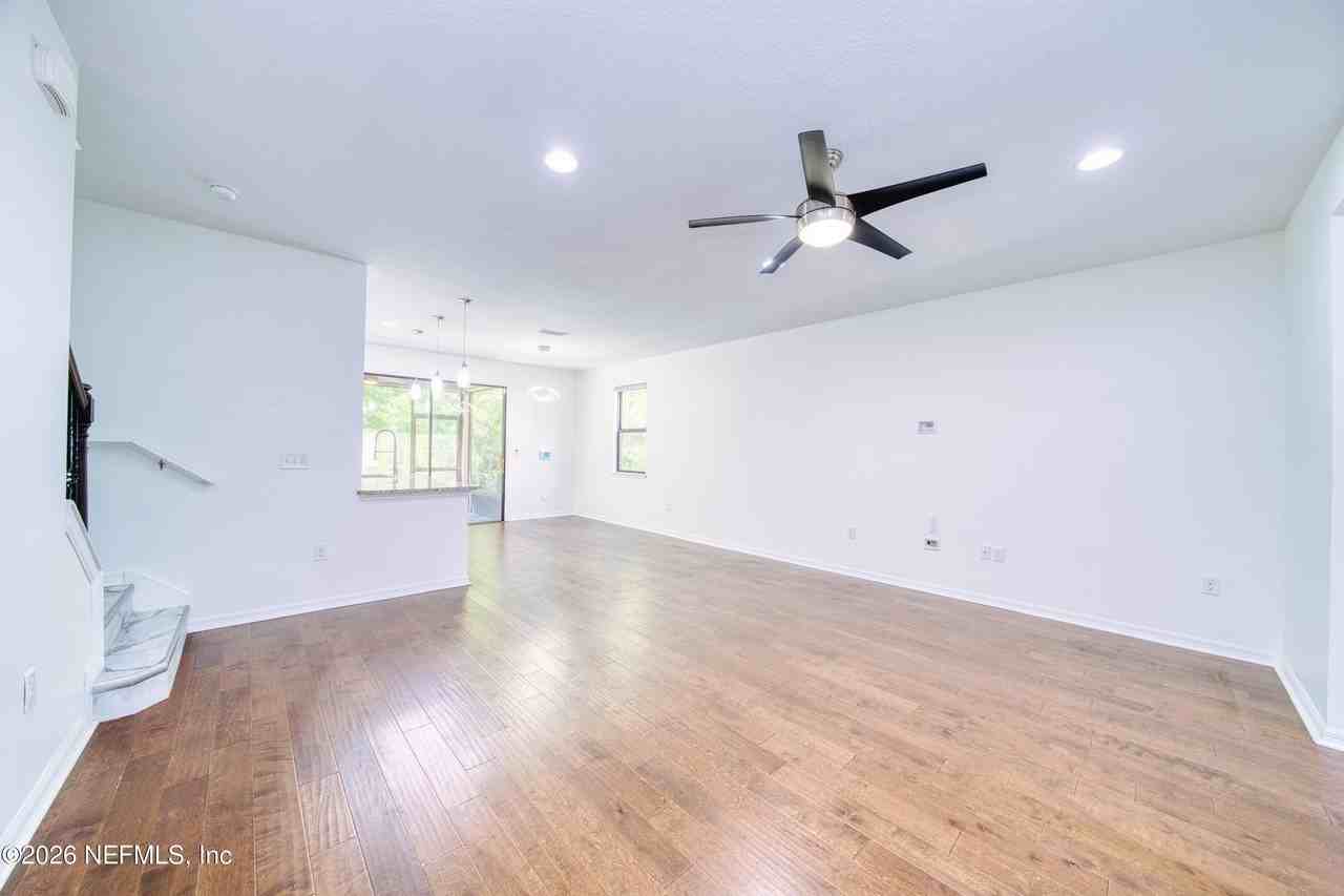 7019 Coldwater Dr - Photo 4 of 46