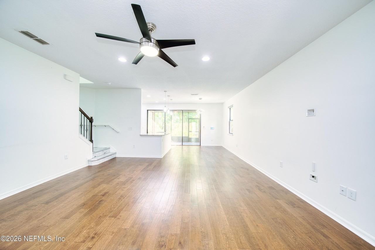 7019 Coldwater Dr - Photo 5 of 46