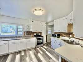 featured image of 760 Brooks St #1