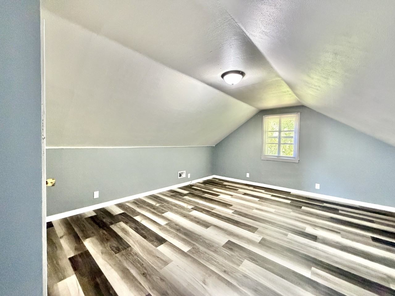 760 Brooks St #1 - Photo 7 of 25
