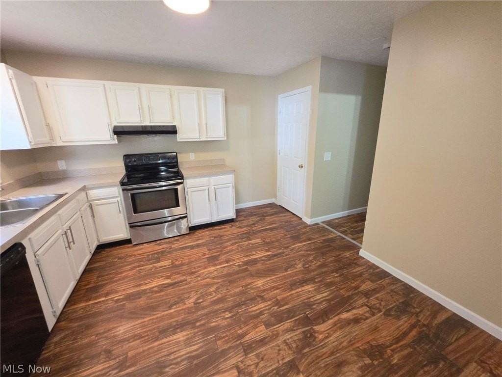 370 Concord Ave - Photo 3 of 13