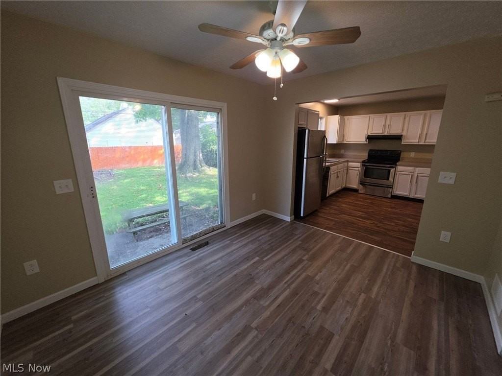 370 Concord Ave - Photo 5 of 13