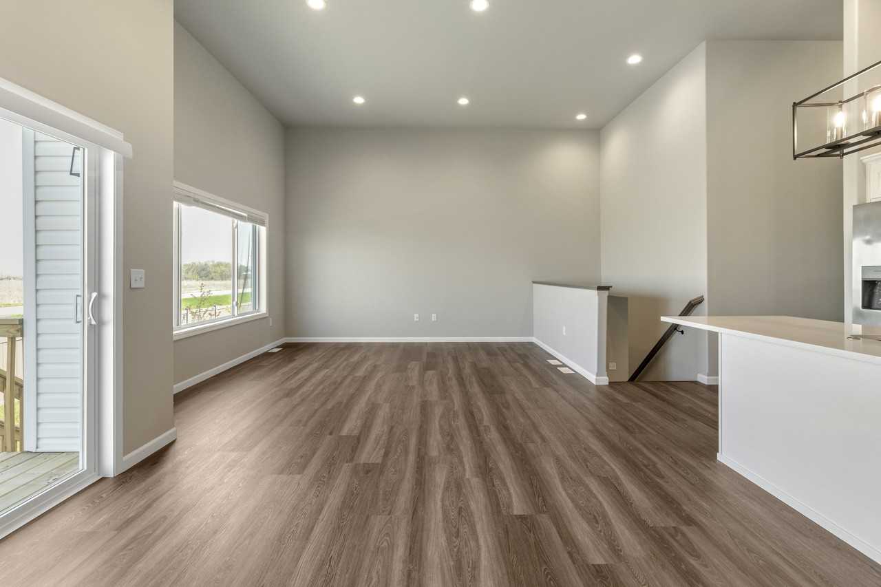 762 United Dr #1 - Photo 5 of 14