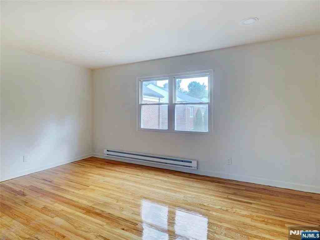 138 Lincoln St #B4 - Photo 5 of 21