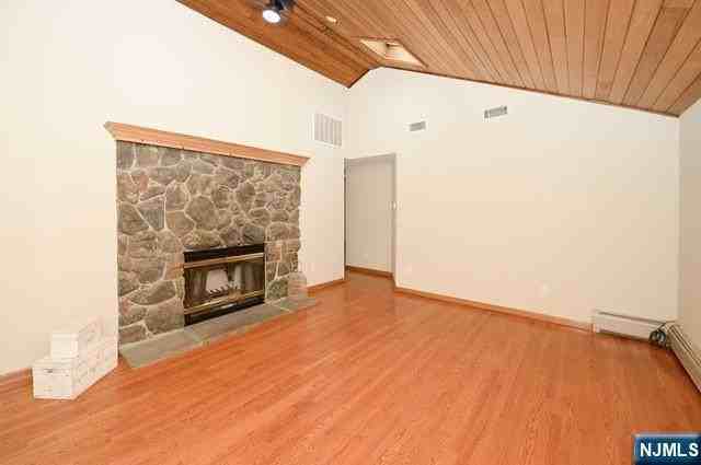 13 Orangeburgh Rd - Photo 4 of 25