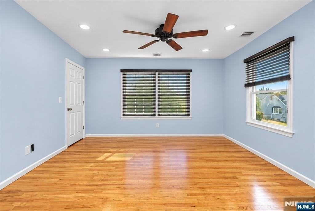 813 Morton St - Photo 6 of 28
