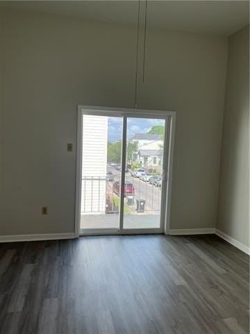 4502 Annunciation St - Photo 7 of 9