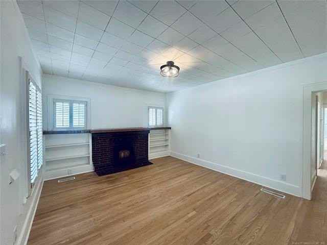 1020 S Quincy Ave - Photo 2 of 20
