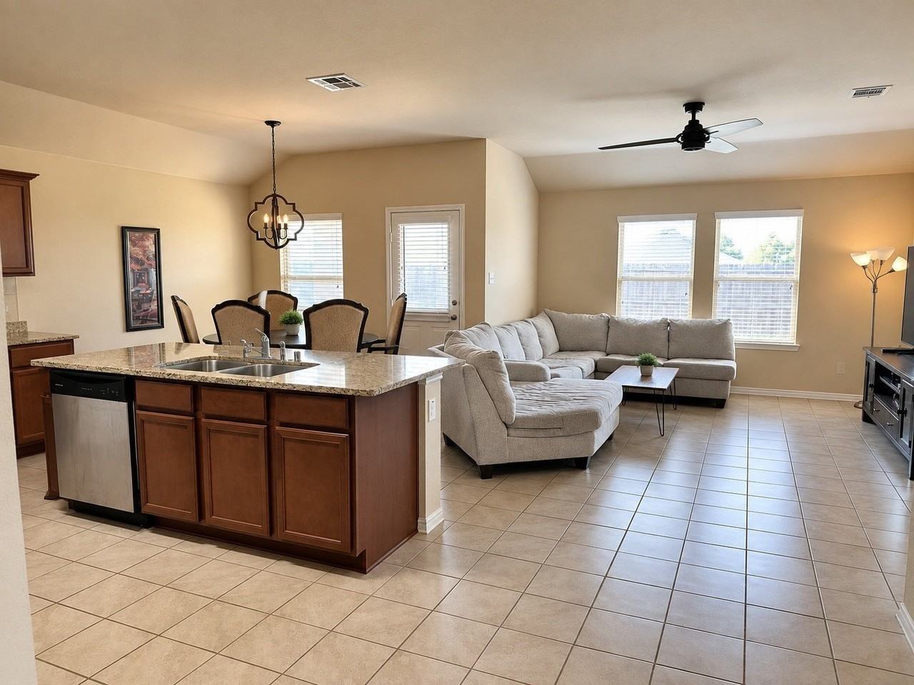 915 Quartz Trl - Photo 7 of 27