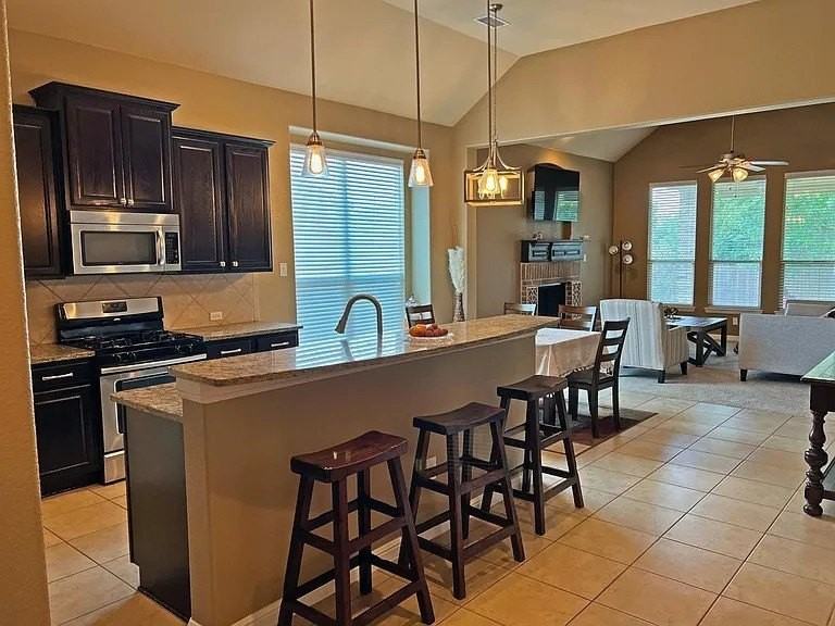 3001 Barkwood Dr - Photo 6 of 27