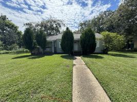 featured image of 1210 Live Oak Ave #1