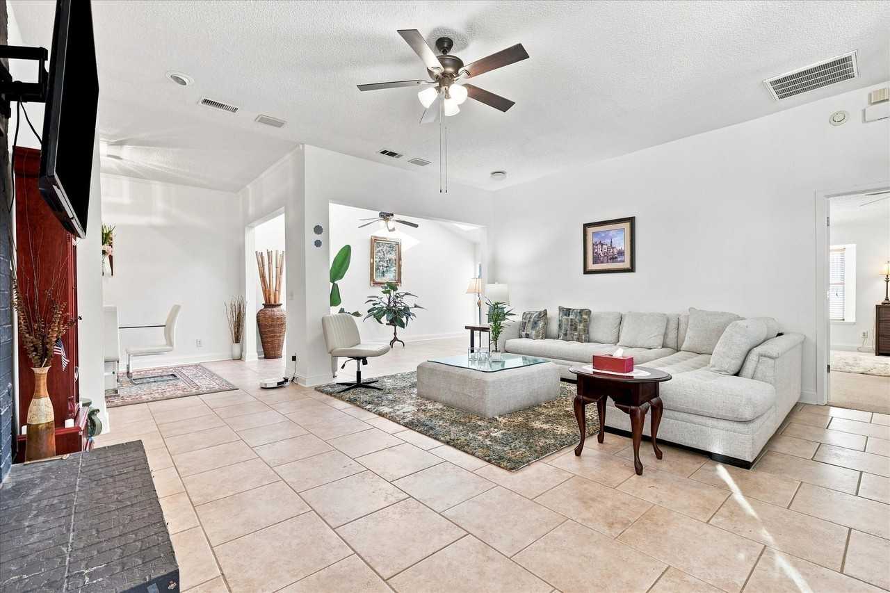2021 Whippoorwill Ln - Photo 7 of 34