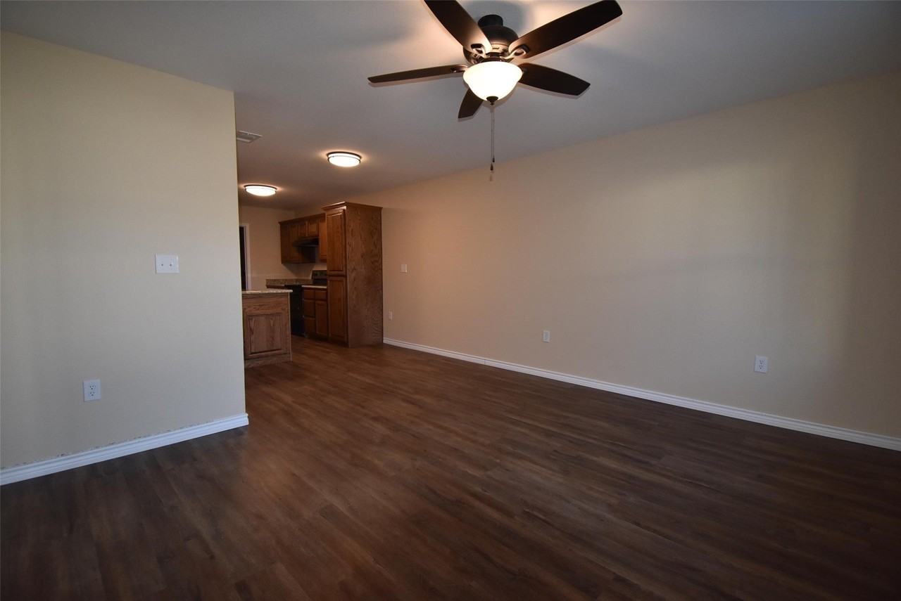 104 N Jordan St #B - Photo 2 of 12