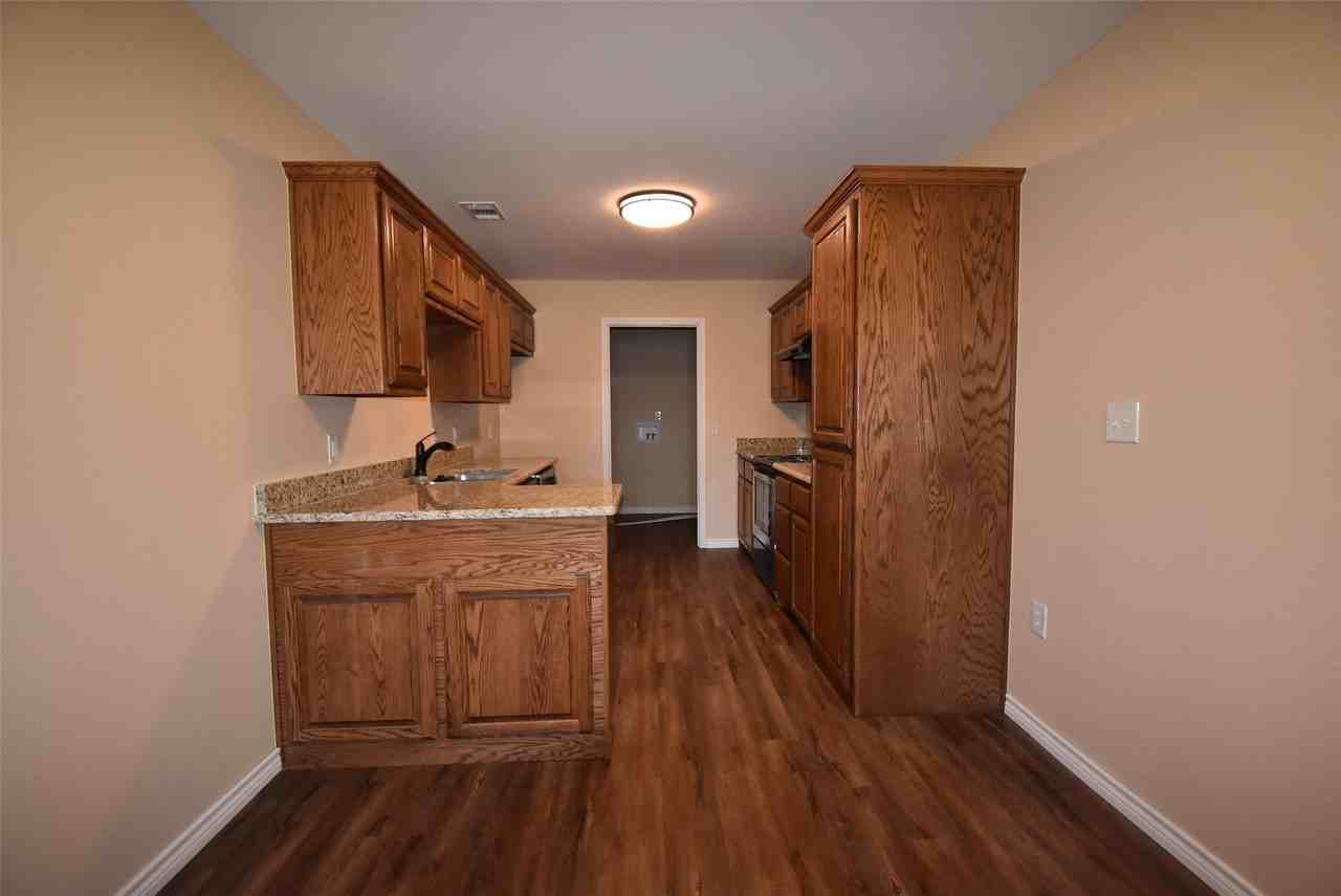 104 N Jordan St #B - Photo 5 of 12