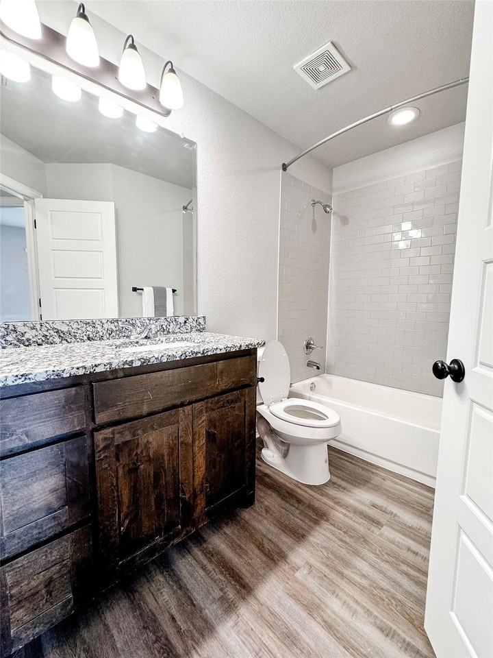 123 Bennett Hills Dr #3 - Photo 3 of 13