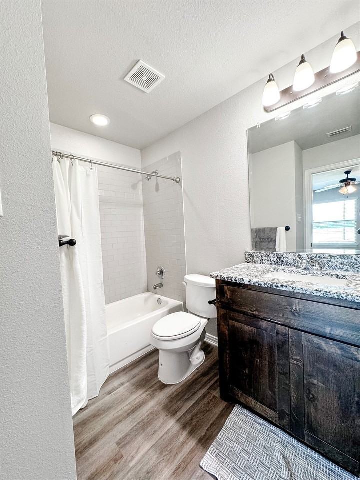 123 Bennett Hills Dr #3 - Photo 5 of 13