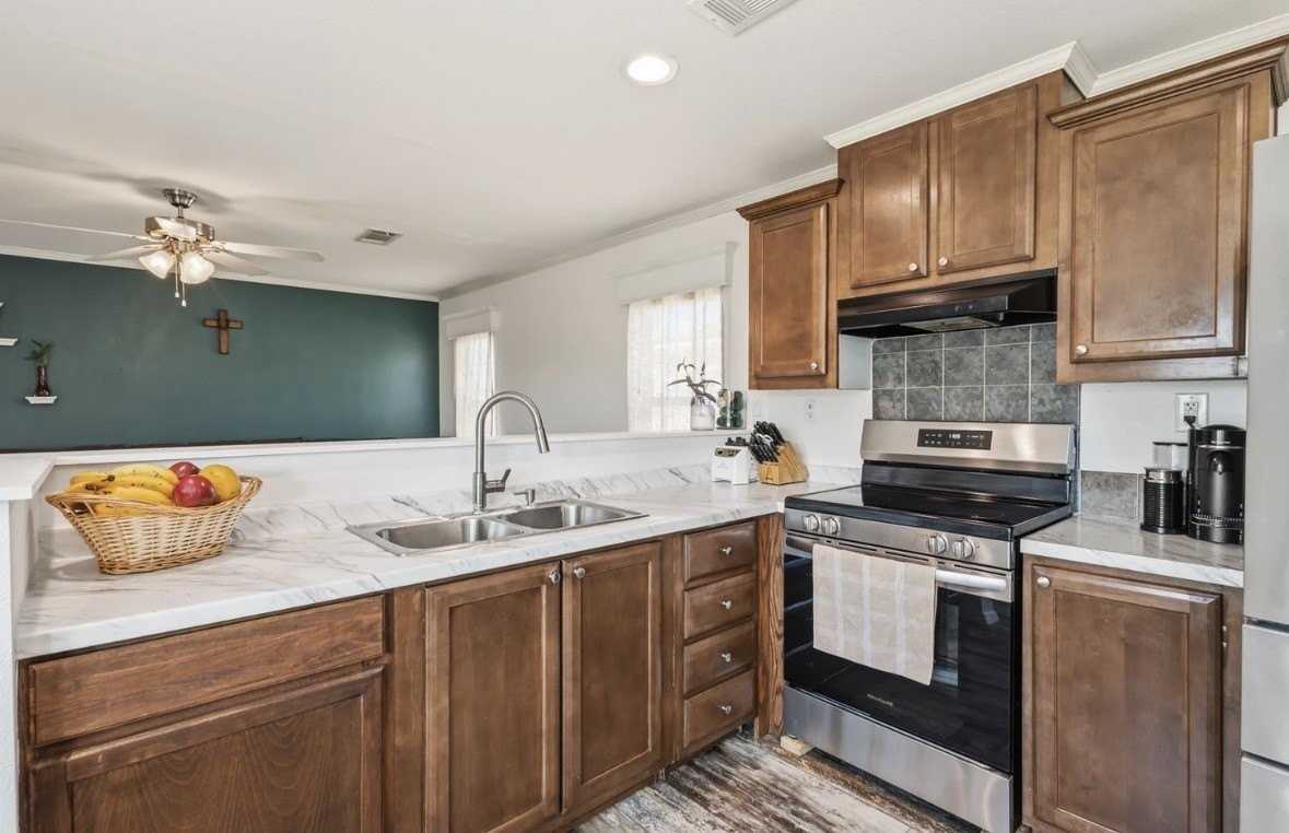 1800 Preston On The Lake Blvd #470 - Photo 6 of 7