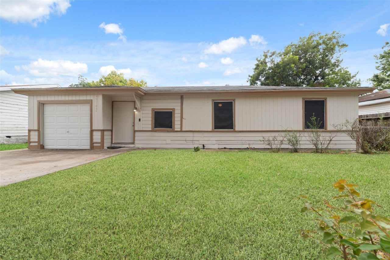 11715 Almeda Genoa Rd - Photo 2 of 22