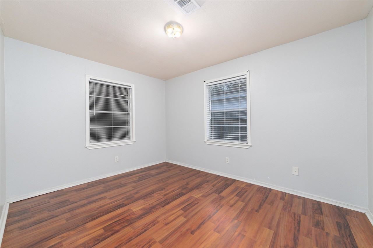 11715 Almeda Genoa Rd - Photo 7 of 22