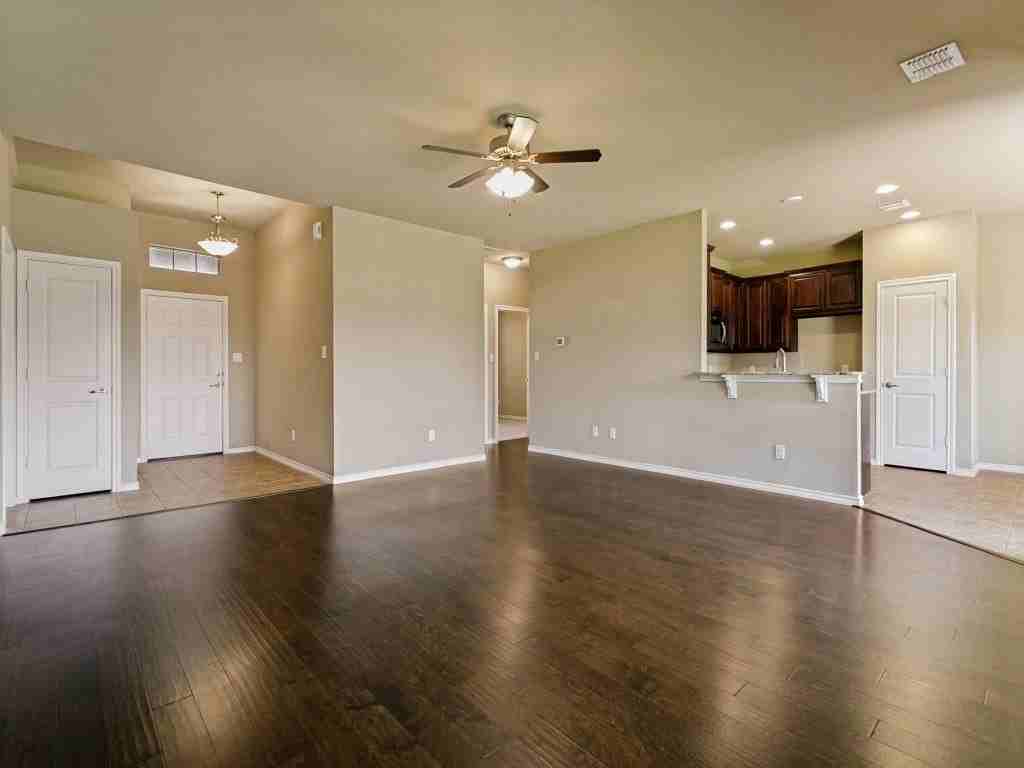 4009 Kensington Dr - Photo 4 of 25