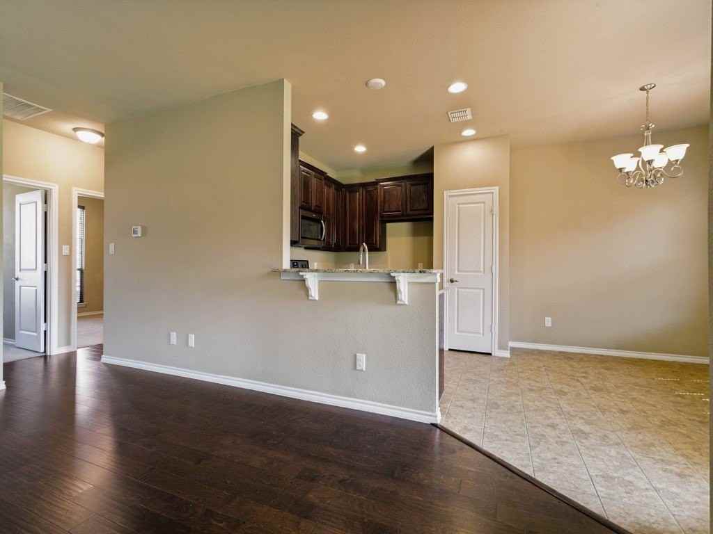 4009 Kensington Dr - Photo 7 of 25