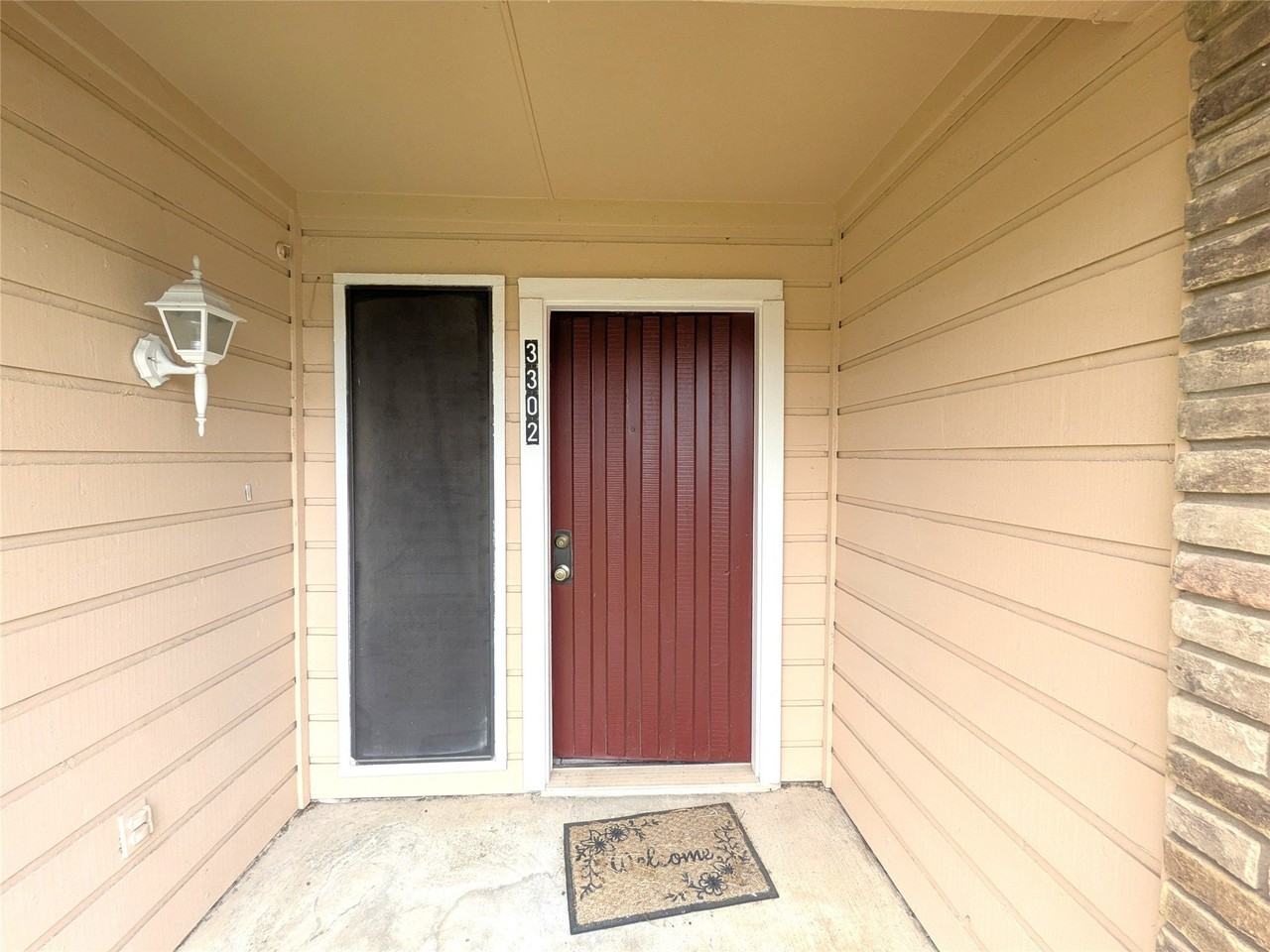 3302 Townbluff Pl - Photo 3 of 26