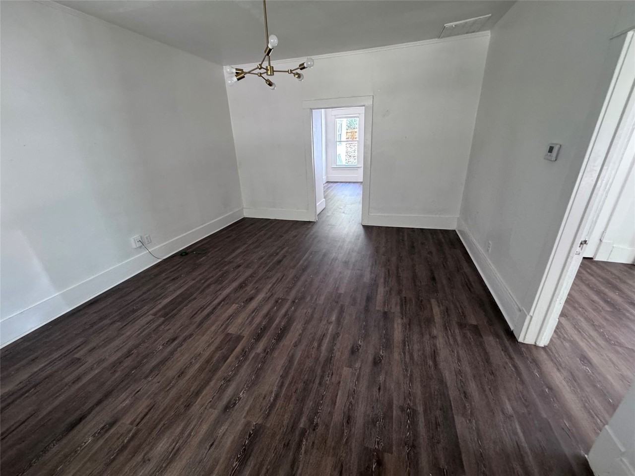 5619 Victor St - Photo 4 of 18