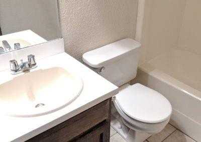 1321 Pennington Ave - Photo 6 of 8