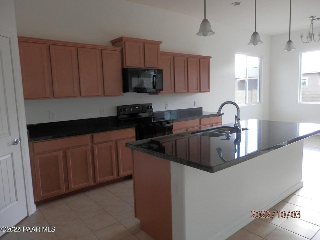 6882 Gables Trl - Photo 6 of 13