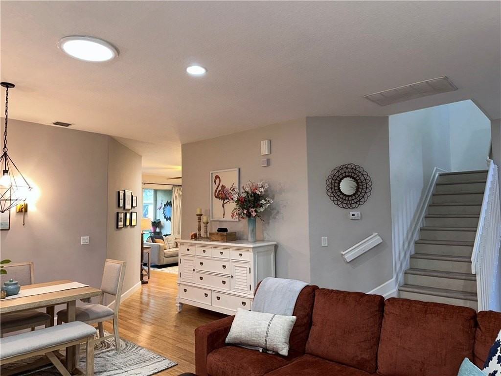 6640 Liberty Pl - Photo 5 of 18