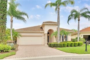 736 Sw Pebble Ln - Photo 1 of 1
