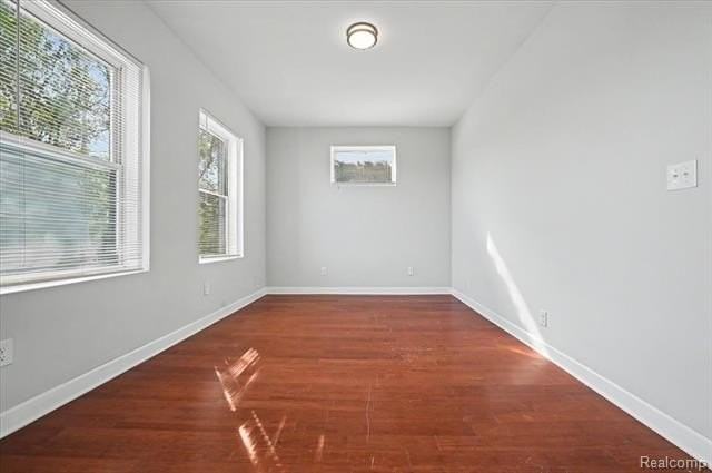 5764 Woodward Ave - Photo 4 of 24