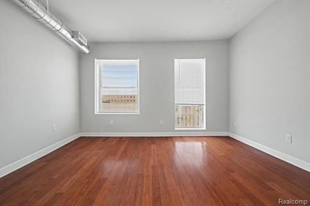 5764 Woodward Ave - Photo 6 of 24