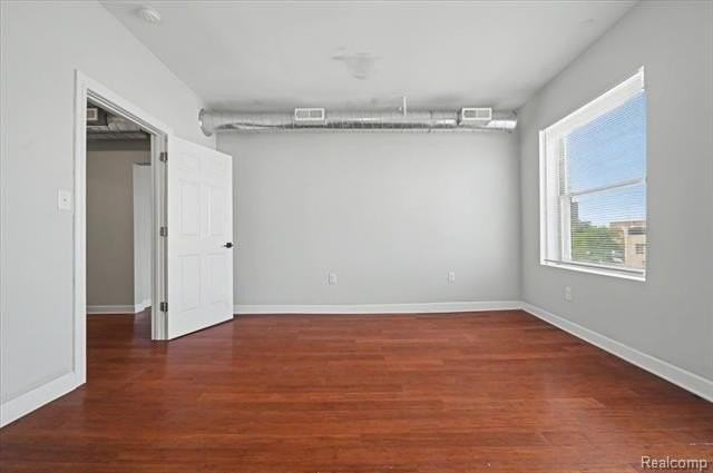 5764 Woodward Ave - Photo 7 of 24