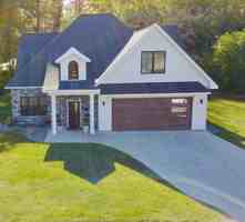 featured image of 1022 Gardner St E
