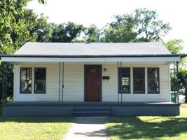 featured image of 121 N Madison St