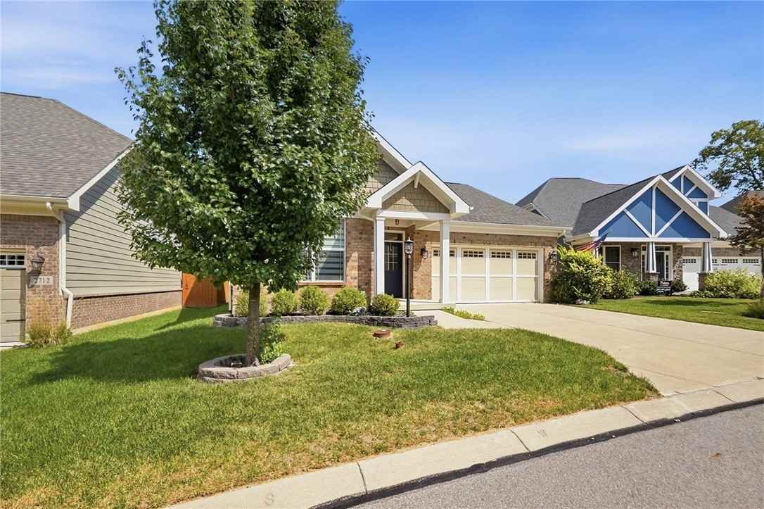 2716 E Millstone Dr - Photo 2 of 29