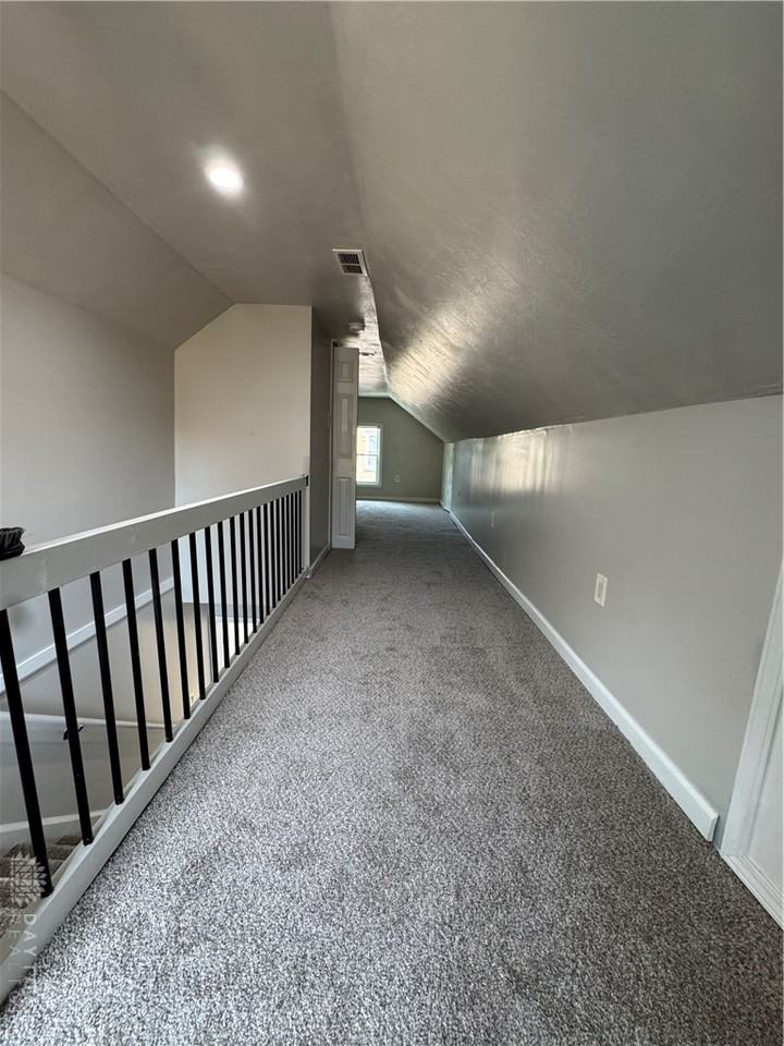 714 Osmond Ave - Photo 5 of 15