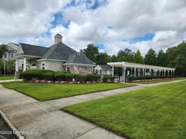 featured image of 7 Bryce Ln