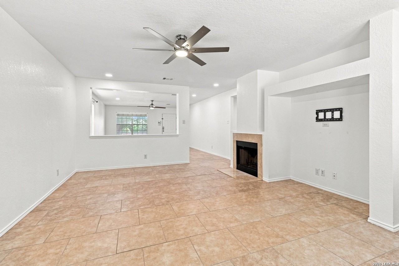 6711 Elmwood Crst - Photo 6 of 18