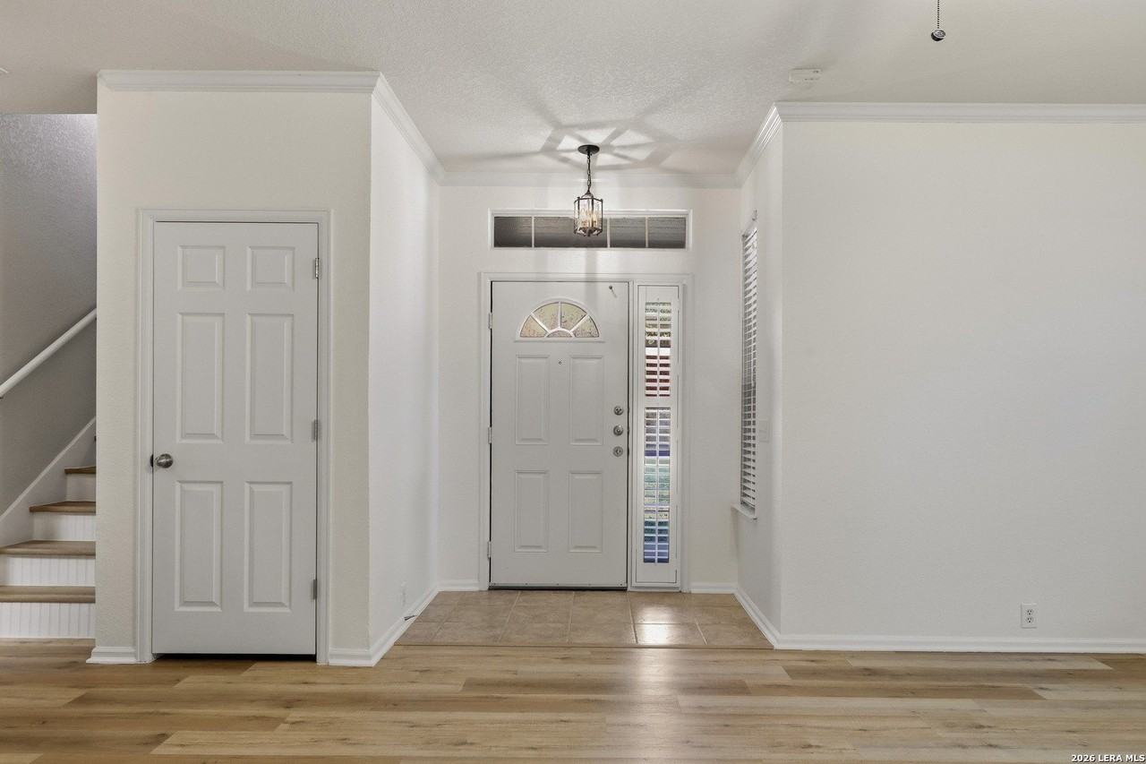 2535 Grayson Way - Photo 2 of 25